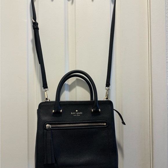 ♠️kate spade♠️ Bag Chester Street Tassel Sm - Picture 2 of 9